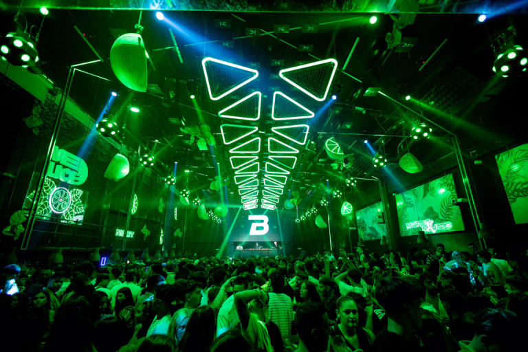 MARTES DE MOJITOS EN VELICE DISCOTECA