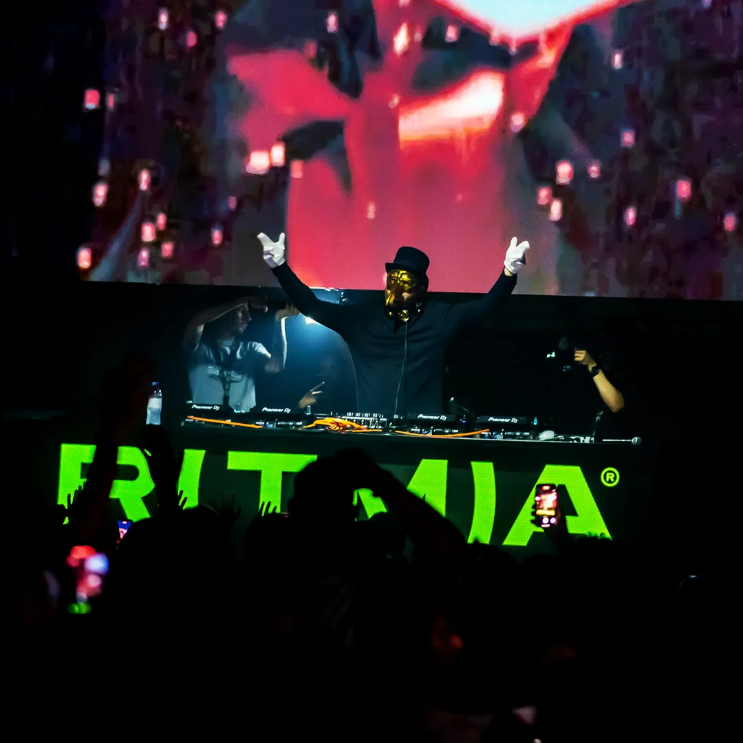 Claptone